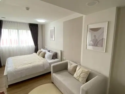 For rent: Lumpini Condo Town Rattanathibet. A lovely, tastefully decorated unit at a great price! Book now!