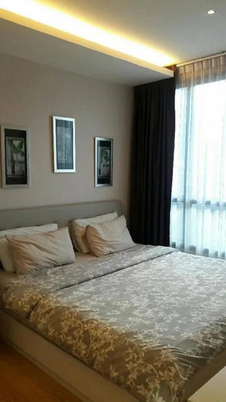 Rent H Condo Sukhumvit 43, fully furnished, good view, ready to move in.