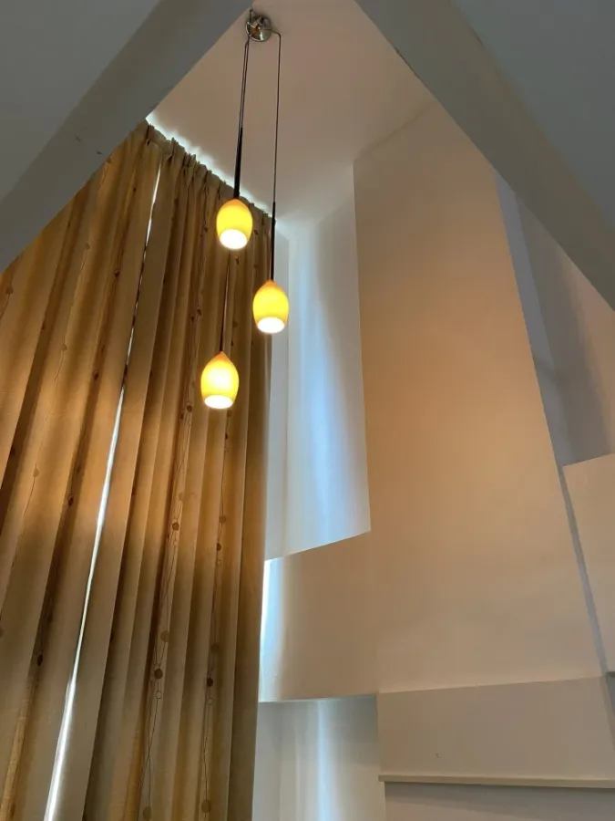 ให้เช่า Zoom Condo Place พื้นที่ใช้สอย 51 ตรม. ห้อง Duplex 2 ชั้น 1 ห้องนอน พร้อมเฟอร์ครบ ห้ามพลาด
