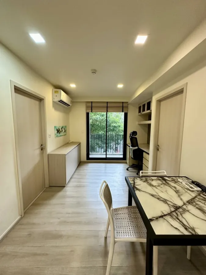 Urgent sale! Maestro 03 Ratchada - Rama 9, ready to move in, spacious living space. Come and own it today!