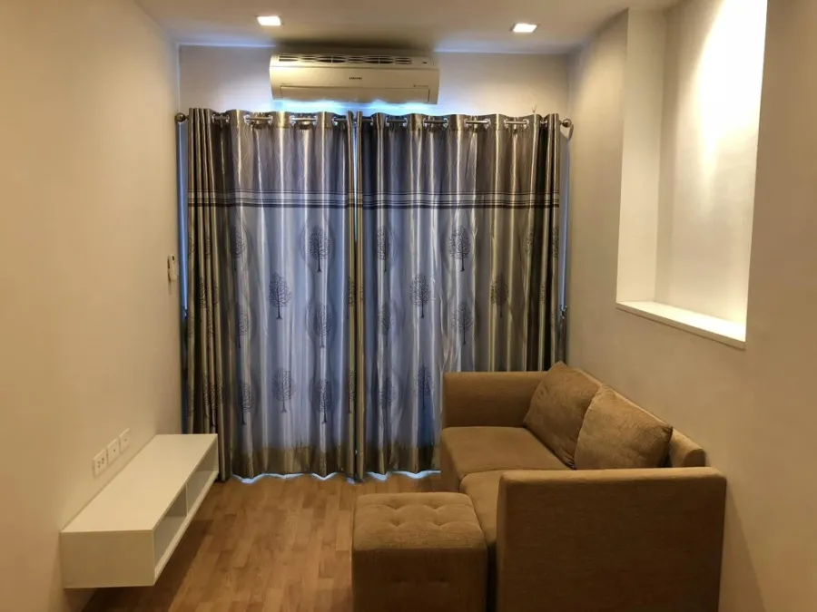For rent Casa Condo Asoke-Din Daeng, room ready to move in. Complete facilities, good price, reserve quickly.