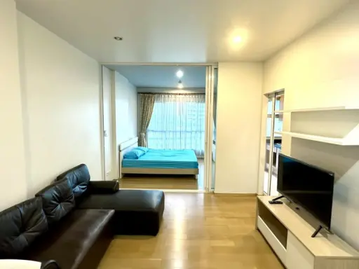Condo for rent, Hive @ Sathorn, spacious room Comes with complete facilities Not booking is a big mistake.