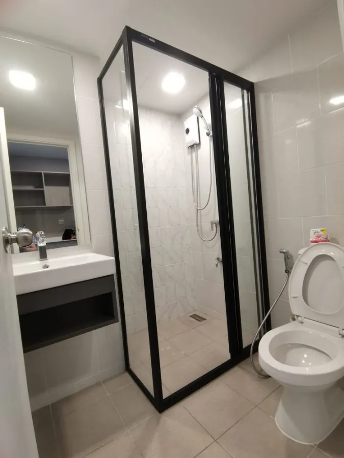 For rent, Kev Eva, 6th floor, new room, unboxed, fully decorated, can carry the bag and move in right away, book now, hurry up.
