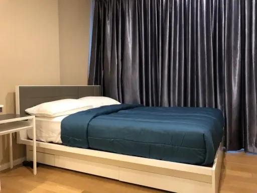For rent, The Saint Residences, beautiful room, fully furnished. There is everything for tenants, near the train station, near the mall, convenient.