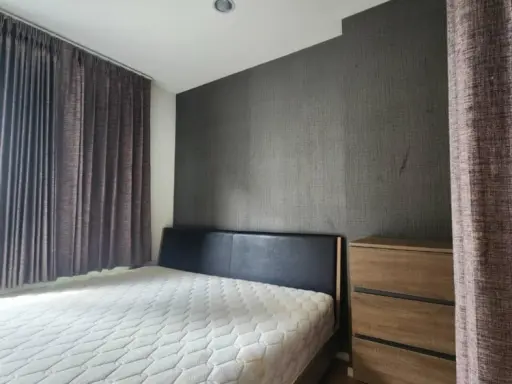 For sale or rent: Lumpini Nawamin Sri Burapha, 9th floor, project garden view, well decorated room, wallpapered throughout the room, reserve now.