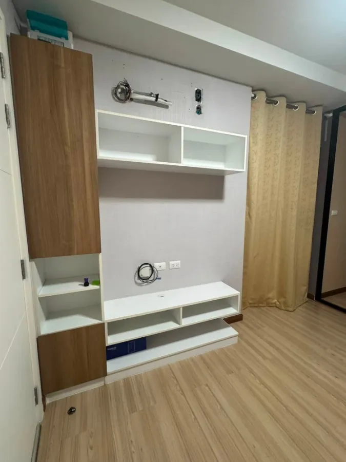 ขาย เจ คอนโด สาทร-กัลปพฤกษ์ ห้องชั้นสูง วิวสวย เห็นเมือง ห้องนอน มีบิ้วอินติดแผ่นซับเสียง กันเสียงอย่างดี รีบจองเลย