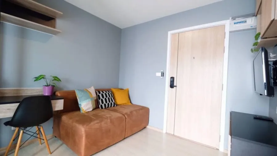 Condo for rent, The Excel Groove, Lasalle 52, Building A, 3rd floor (West), friendly price, ready to move in. Don't miss it.