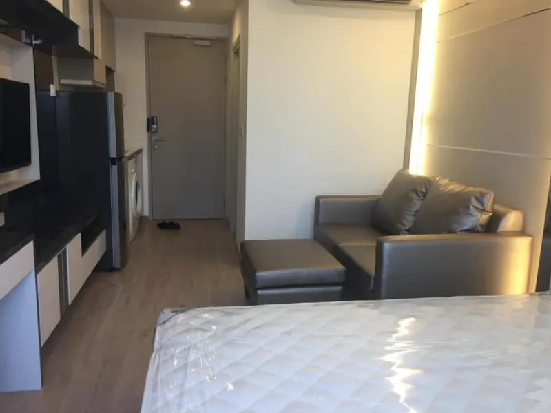 For rent, Ideo Q Chula-Samyan, great price, great view, 1 bedroom, fully furnished, book now, don't wait.