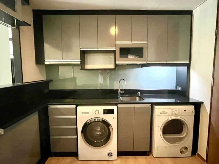 For rent!! Condo Noble Remix Sukhumvit 36, 28th floor, beautiful room, newly renovated, fully furnished, ready to move in, don't miss it!!