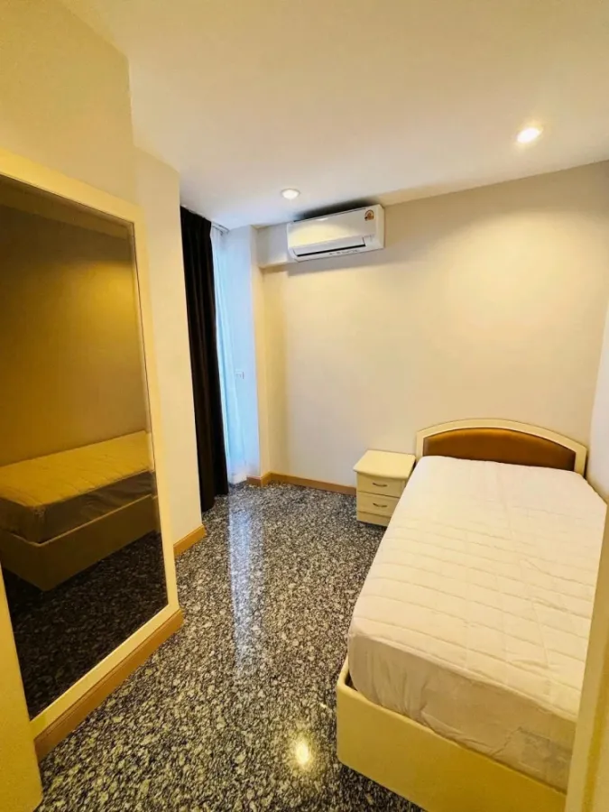 ให้เช่า ปทุมวัน รีสอร์ท 2 ห้องนอน .เพดานสูงโปร่ง โล่ง วิวสวยไม่มีตึกบัง สนใจจองเลย