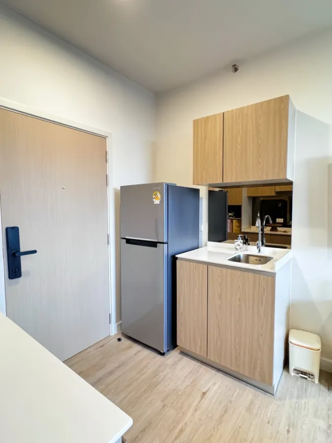 For rent: XIM Suksawat - Rama 3 Studio room, decorated in a minimalist style, with a river view. Reserve now!