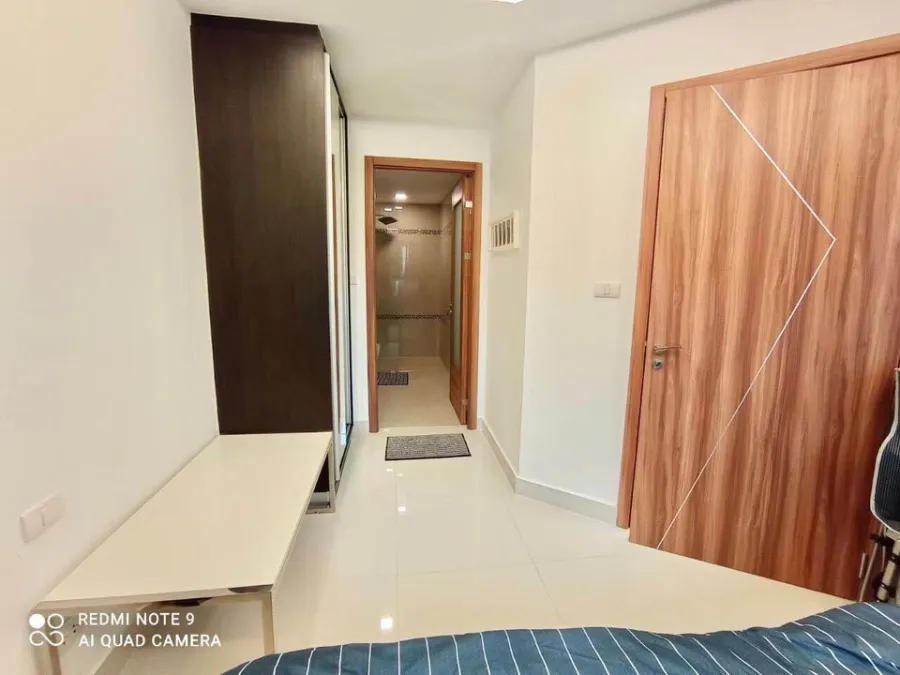 Club Royal Wongamat (North Pattaya) for sale or rent, large room, swimming pool view. Fully furnished Just come and stay.