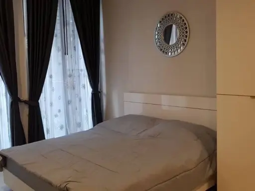 For rent Noble Ploenchit has a very comfortable wide bed and a large L-shaped sofa. Hurry and reserve before you miss out. images