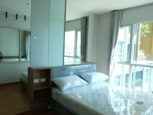 For rent Lumpini Park Vibhavadi-Chatuchak, beautiful view, wind through, view as far as the eye can see. Do not delay, hurry up to reserve.