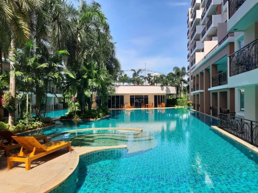 ขาย พาราไดซ์ พาร์ค จอมเทียน รีสอร์ท (จอมเทียน) ห้องตกแต่งน่าอยู่ วิวสระว่ายน้ำ เฟอร์ครบ จองเลยค่ะ