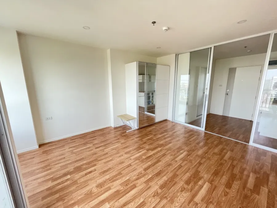 Brand New 100% Unoccupied Condo for SALE - 11th Floor (Building A), 26.62 sq.m., Featuring Fitted IKEA Wardrobe on Main Phatthanakan Road | ✨ Lumpini
