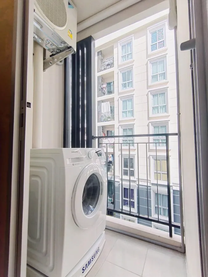 For sale or rent Plum Condo Chaengwattana Station Phase 3, Building C, 5th floor, fully furnished, ready to move in, reasonable price, don't miss out.