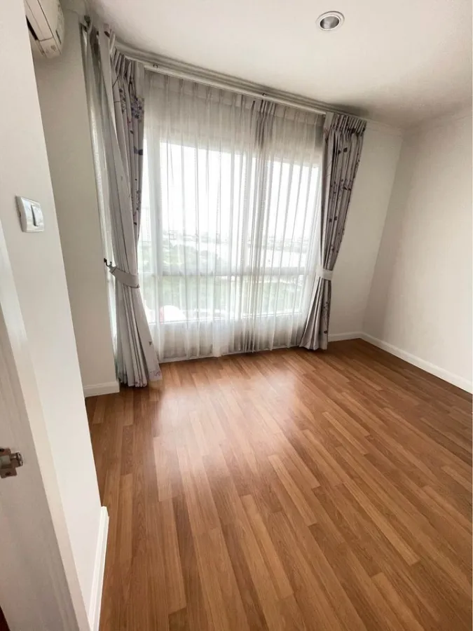 For sale: Lumpini Park Riverside - Rama 3, spacious room. With built-in kitchen Get a great view of the river. Don't miss it.