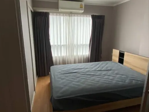 For rent, Lumpini Place Srinakarin-Huamark Station, complete with furniture and electrical appliances, book now, don't miss it.
