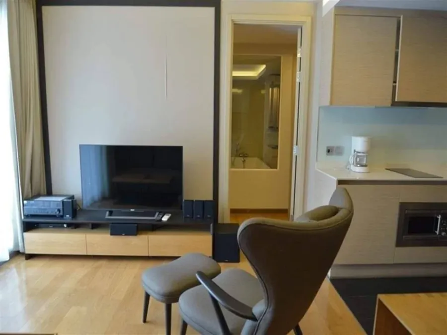 Urgently available for rent: Via Botani Sukhumvit 47, a lovely room with plenty of usable space, convenient and complete in one place. Come reserve no