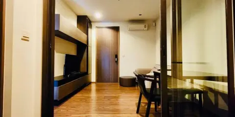 ขายให้เช่า เดอะ ไลน์ สุขุมวิท 71 ชั้น 25 วิวสูง ห้องแต่งพร้อมอยู่ เฟอร์นิเจอร์อย่างดี ดีแบบนี้จองเลย