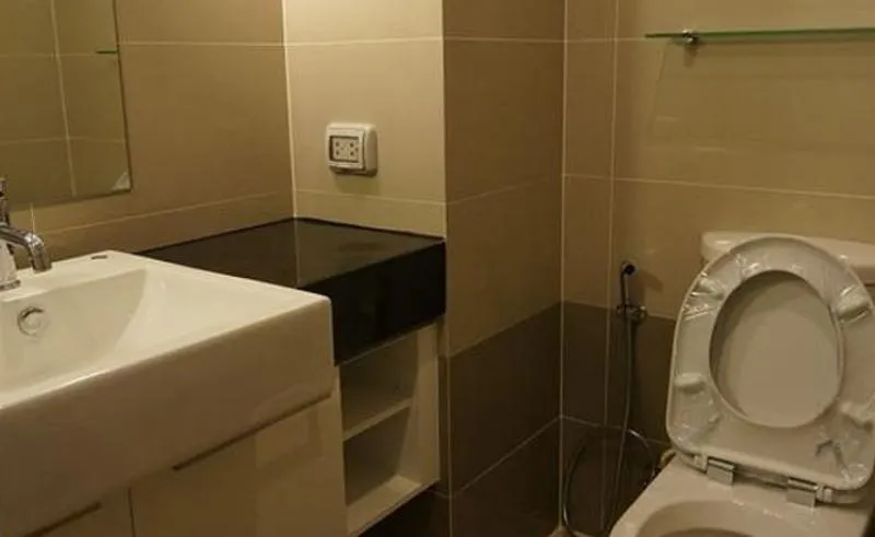 ห้องนี้ห้ามพลาด ให้เช้า ทีล สาทร – ตากสิน ห้องกว้างๆ แต่งครบ ผนังติดวอลแจ่มๆ สนใจอย่ารอช้า จองเลยจ้า