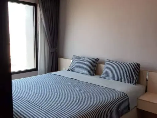 For rent!! Condo Life Asoke, size 30 sq m, fully furnished room You can carry your bag and move in. Hurry up!!