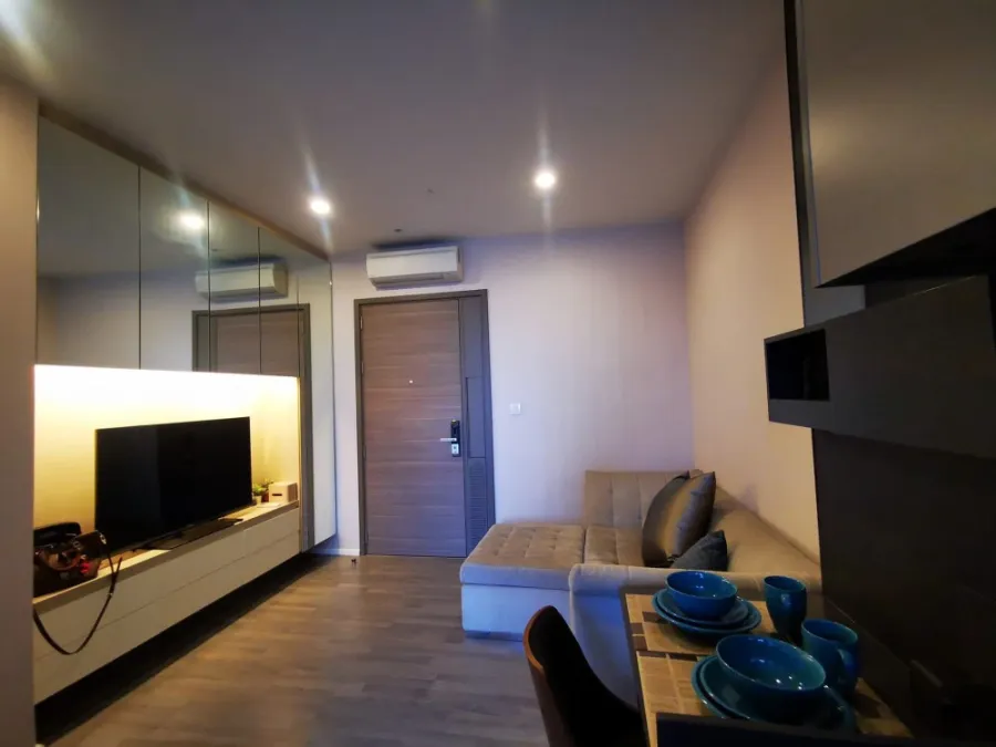 ให้เช่า The room sukhumvit 69 ห้องน่าอยู่ ได้วิวเมืองสวยๆ Buit-In จัดเต็ม มาแต่ตัวเข้าอยู่ได้เลยจร้า