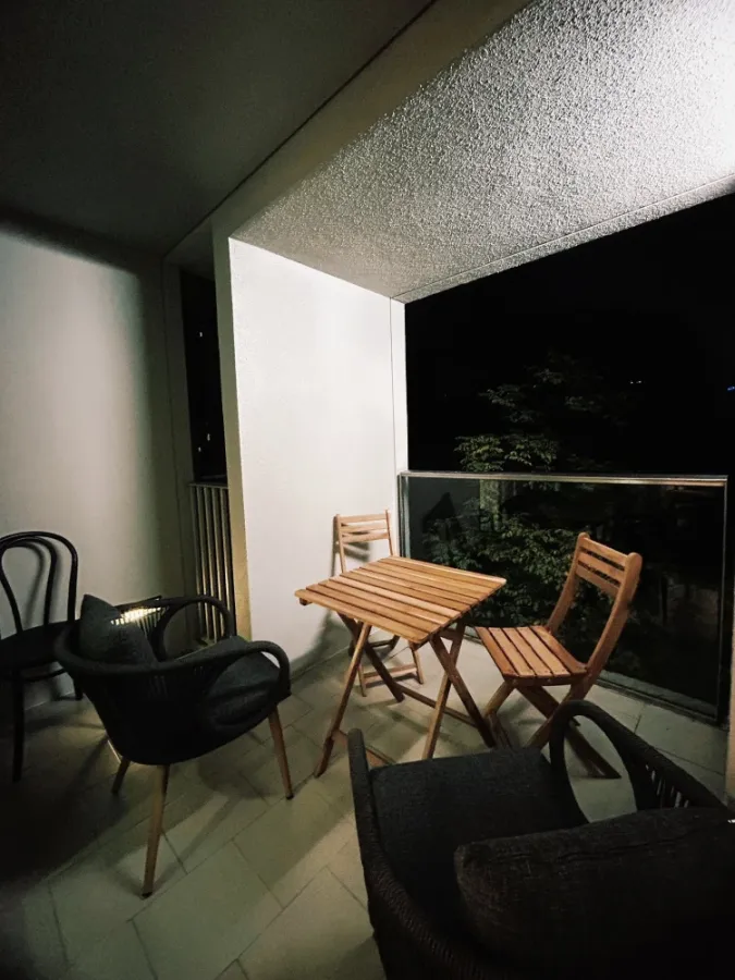 For rent Via 31, 4th floor, open view, beautiful balcony with garden view, facing north, no afternoon sun or weak morning sun, must book.