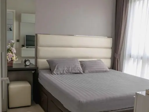 For rent, The Signature by Urbano, beautiful room, very luxurious. Premium grade furnishings throughout the room do not book, regret instead images