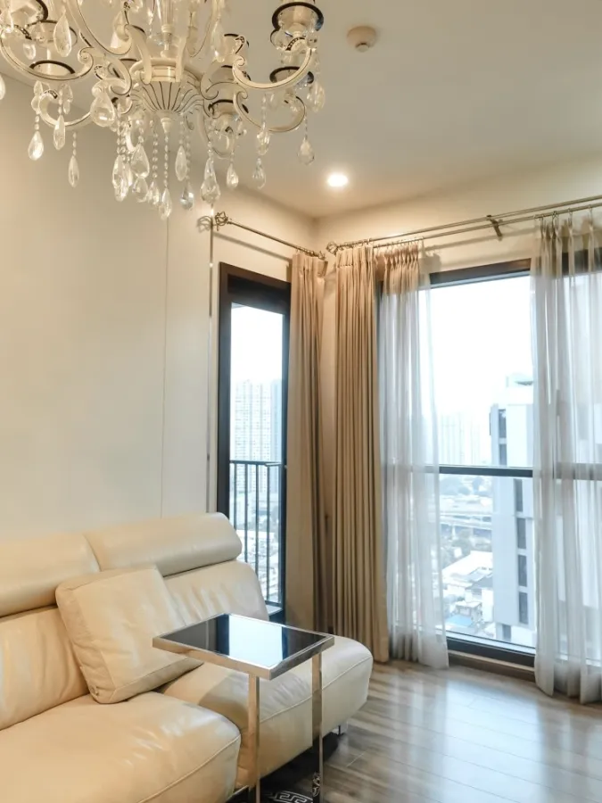 For rent: Wyne Sukhumvit, high floor, high floor, room decorated simply and elegantly, looks expensive, beautiful built-ins, can't make a reservation