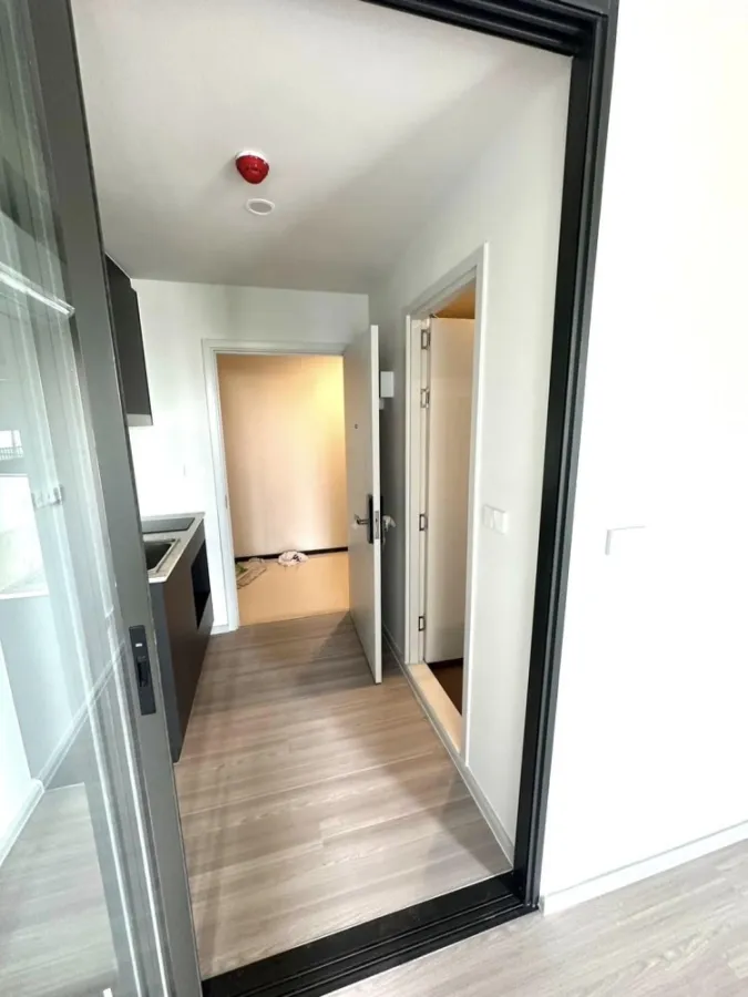 For sale, Quintara My Jane Ratchada - Huai Khwang, clean room, bright, comfortable, good location, convenient transportation, hurry and book now.