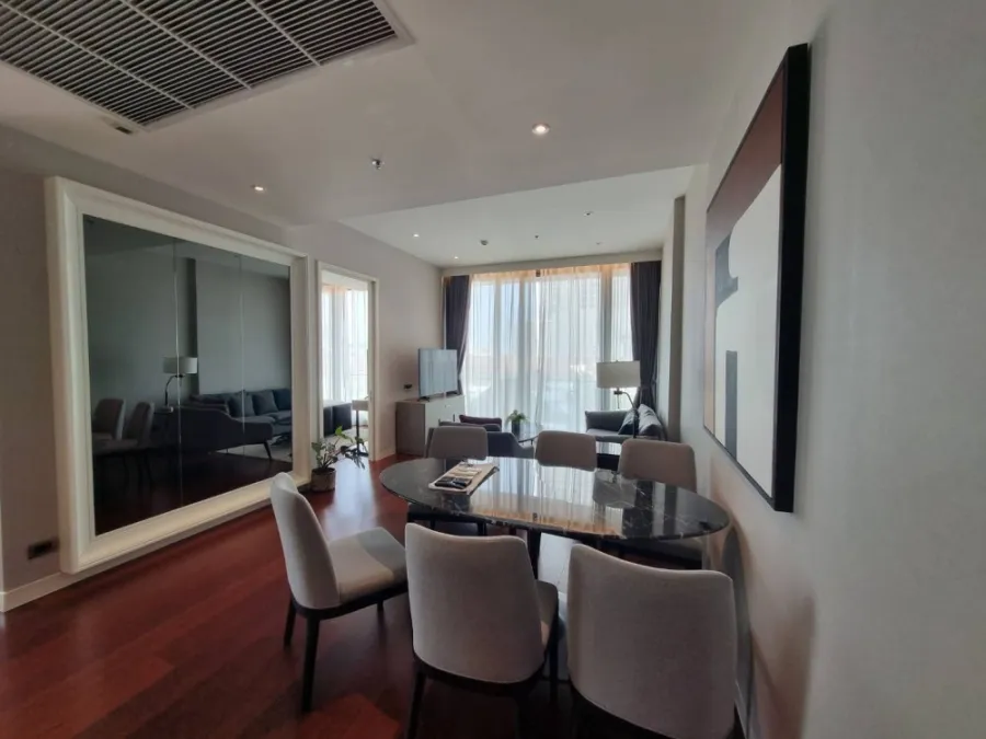 Selling Khun by Yoo, elegantly decorated room The most usable space beautiful and good like this Hurry up to reserve now. Hurry up.