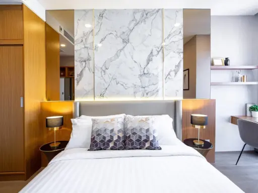 For rent: Ashton Chula-Silom, high floor unit, fully furnished with appliances. Book now!