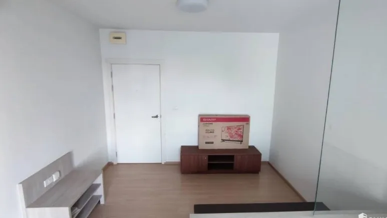 For rent, Unio Charan 3, comes with complete furniture and electrical appliances. Let me tell you, it's very livable.