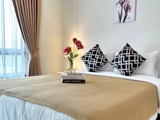 🏠🌃 Condo for Rent: Richpark Triple Station 🏠🌃