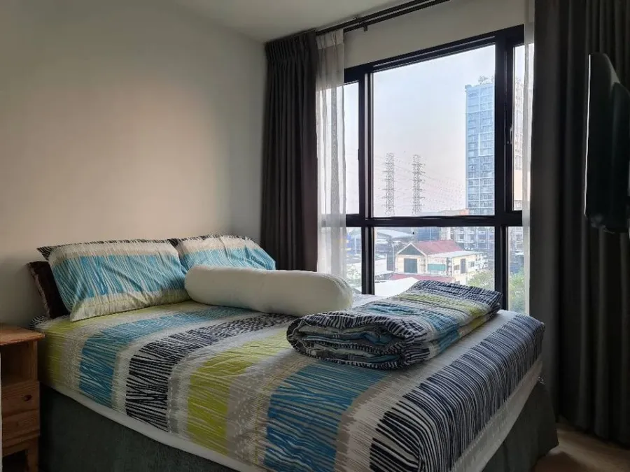 Quick Sale The Base Cheangwattana The room is ready, furnished, complete with electrical appliances. You can only come in.
