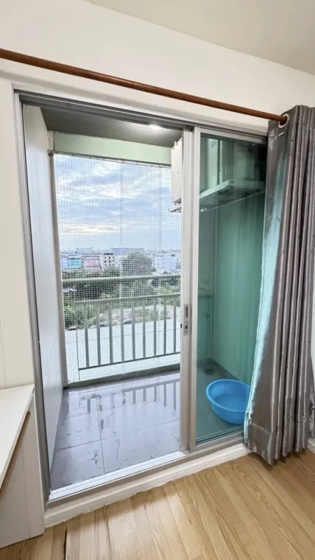 ให้เช่า Lumpini Ville Onnut – Ladkrabang ห้องน่าอยู่ ชั้น 7 เฟอร์นิเจอร์ครบครัน มองเห็นวิวสวย ไม่บล็อค จองเลย