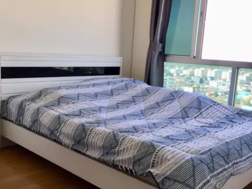 For rent, Lumpini Ville Chaengwattana-Pak Kret, 21st floor, Chao Phraya River view, beautiful room, fully furnished, bring your bag.