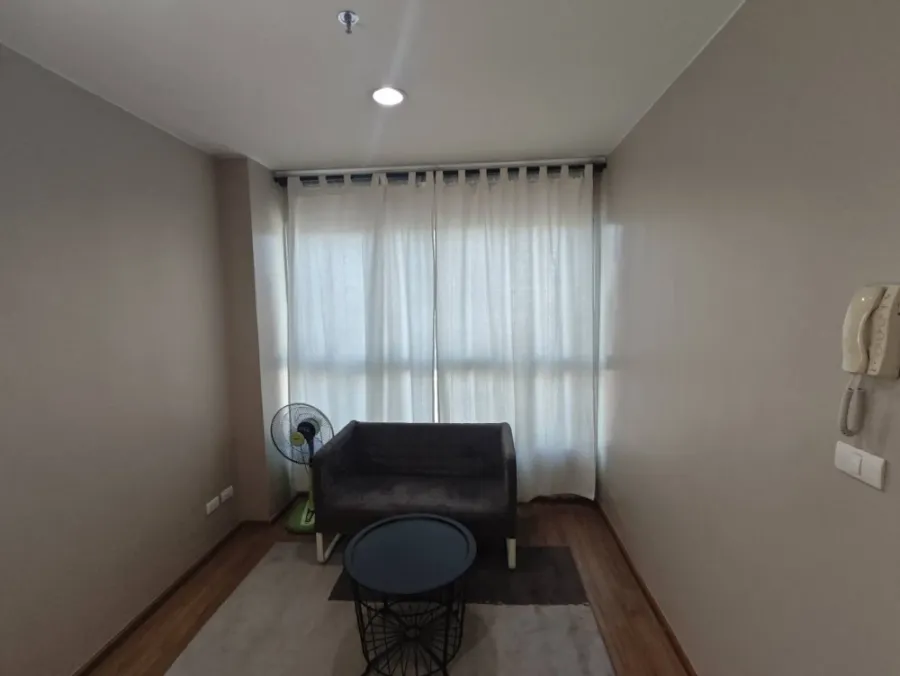 For rent!! Condo Fuse Chan-Sathorn (corner room), new room, complete with furniture and electrical appliances, ready to move in, don't miss it!!