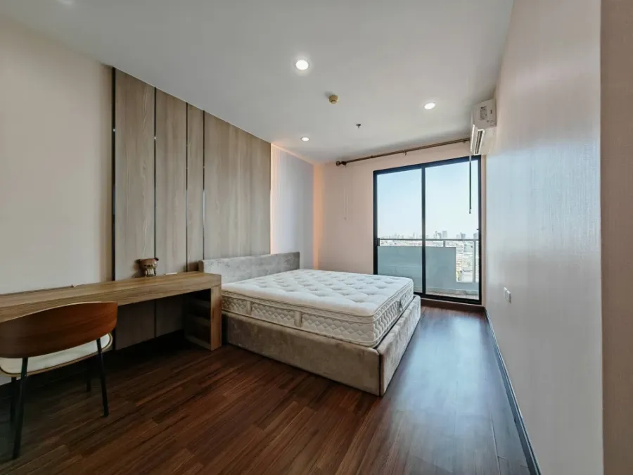 For rent: Supalai Premier Ratchathewi, 17th floor, fully furnished, very livable. Book now!