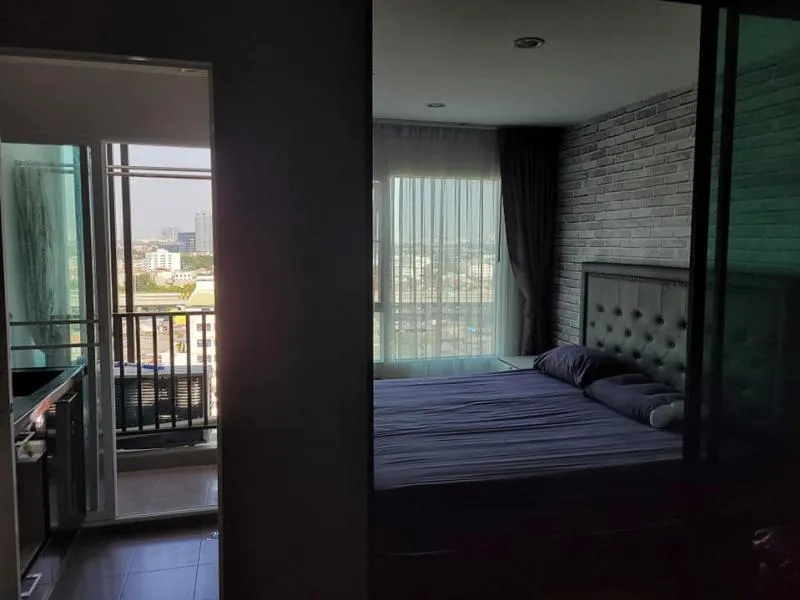 For rent รีเจ้นท์โฮม 27 บางซ่อน (เฟส 1) ตกแต่งสวย เฟอร์นิเจอร์บิ้วอิน เก็บของได้เยอะมาก จองเลย