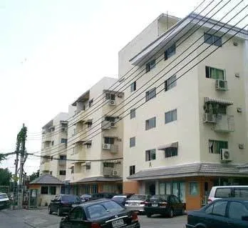 ขาย J.W.Place ชั้น 5 ห้องโทนสีขาว สะอาด สบายตา ราคาเบาๆ สบายกระเป๋า สายแต่งห้องไม่ควรพลาด