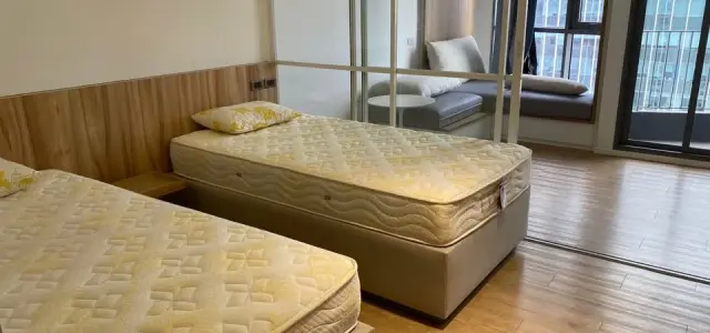 ขาย ให้เช่า Triple Y Residence ตกแต่งด้วยเฟอร์นิเจอร์บิวท์อินครบๆ พร้อมเครื่องใช้ไฟฟ้าแน่นๆ ไม่ควรพลาด images