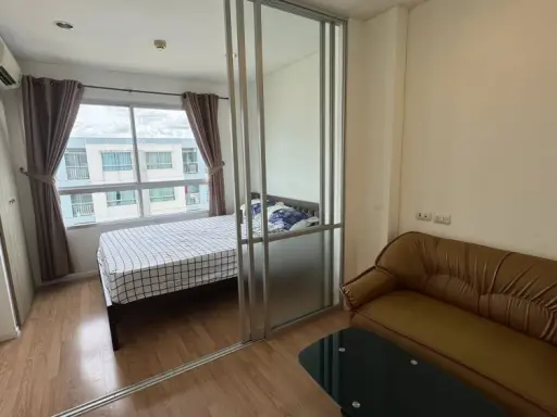 For sale or rent: Lumpini Ville Onnut 46, Building A1, 8th floor. Open view, no direct sunlight in the afternoon. Beautiful, clean room with complete