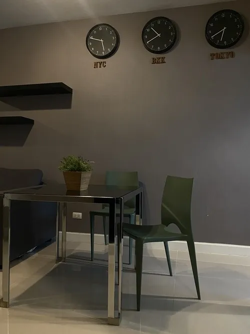 ให้เช่า Supalai Park Ekkamai-Thonglor ชั้น 21 furniture และ เครื่องใช้ไฟฟ้าครบ จองเลย ก่อนพลาด