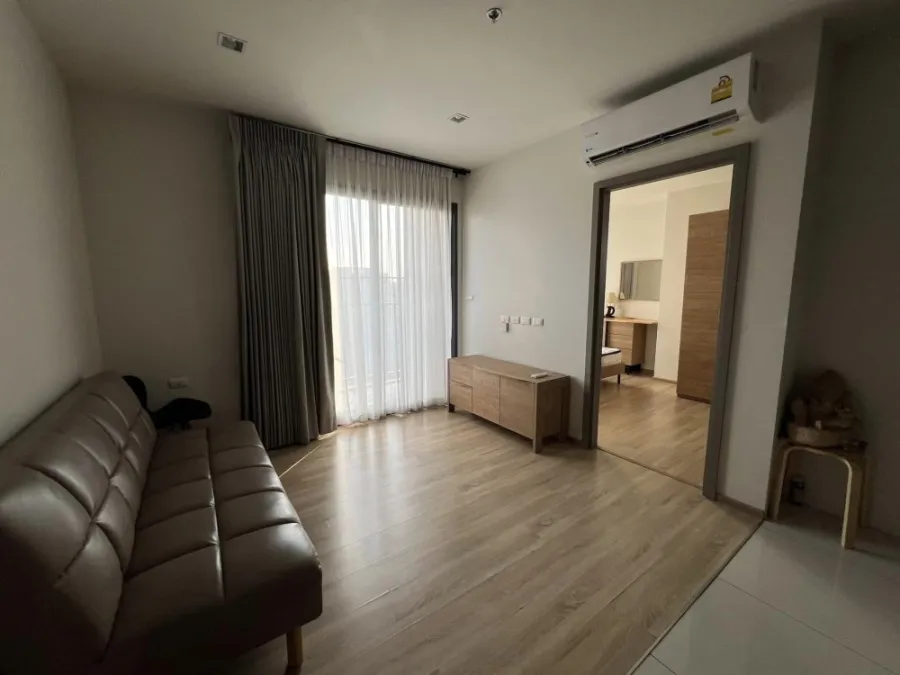For rent THE BASE Garden-Rama 9 ห้องหัวมุม ลมพัดแรงตลอด ชั้น 28 วิวสวย รีบย้ายมาจองเลย