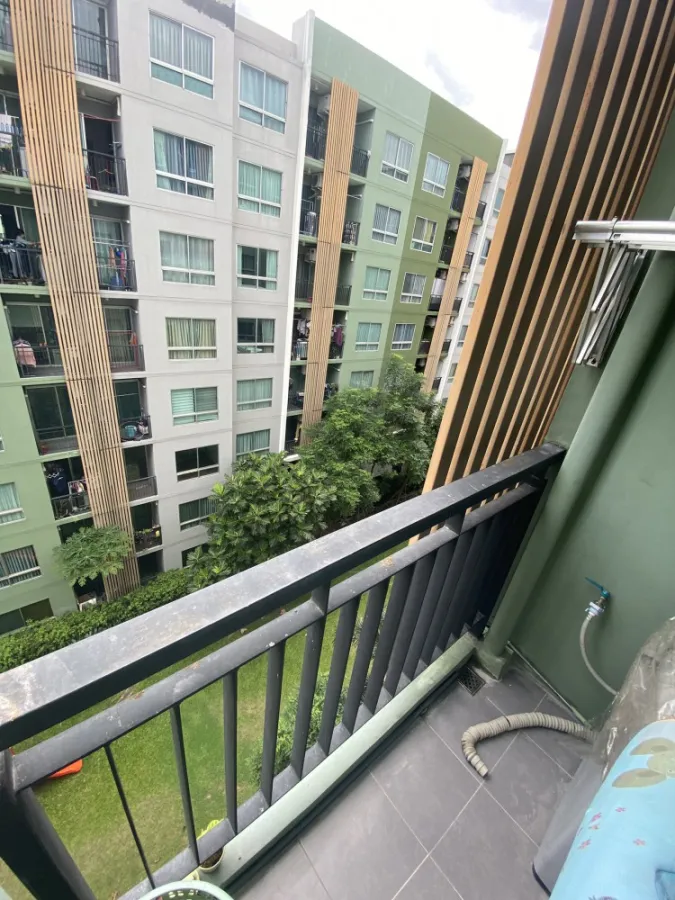 For rent V Condo Lat Krabang, good location, convenient transportation, full facilities, book now!!