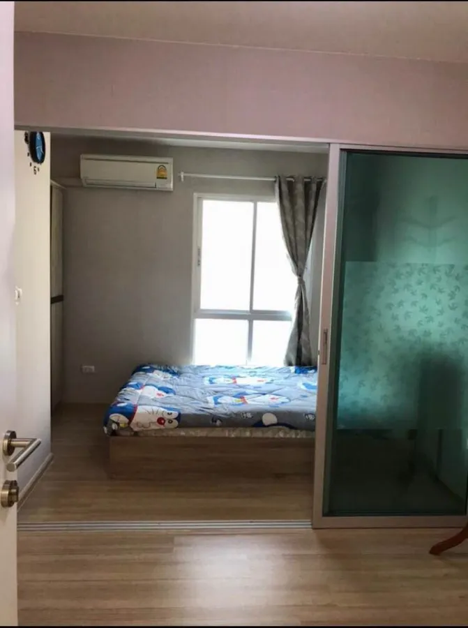 Urgent sale, Plum Condo Chaengwattana, Phase 1, 6th floor, swimming pool view, reasonable price, hurry and buy before you miss this room.