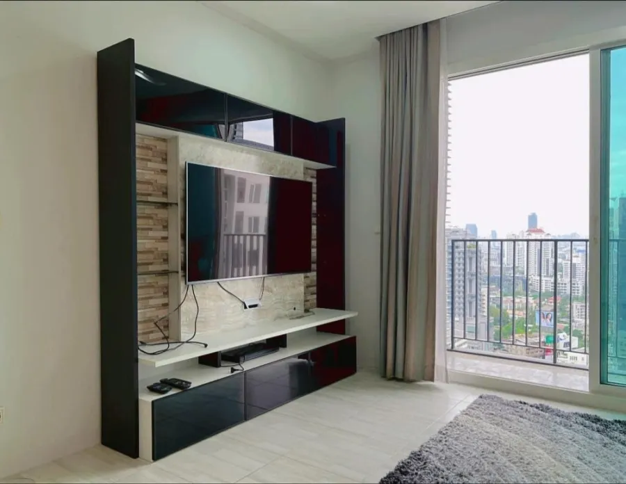 Sale/Rent Condo Siri at Sukhumvit 2 bedrooms, 2 bathrooms, fully furnished. Carry your bag and move in.